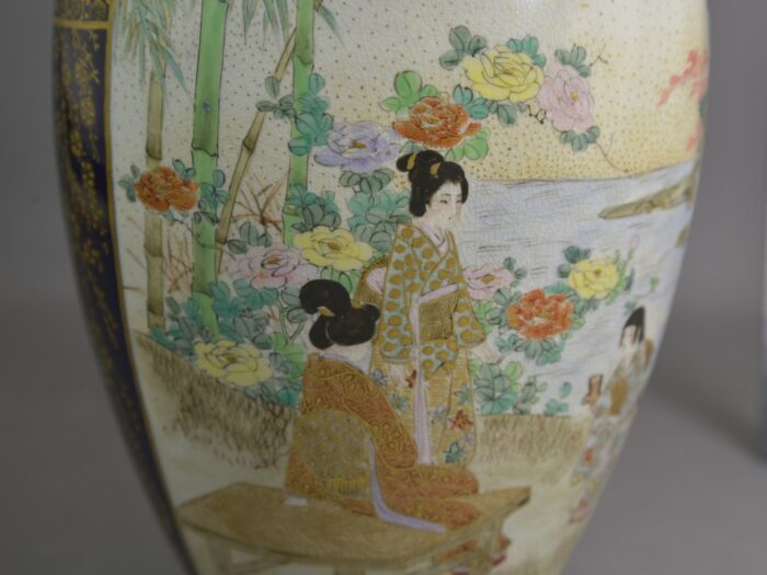 japanese kinkozan vase pair 9 inches 1