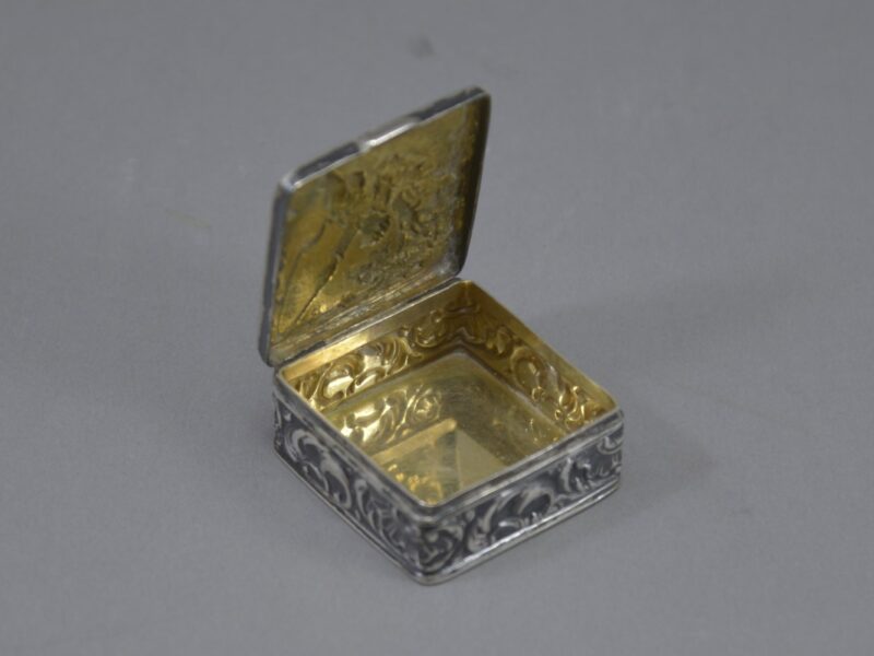 german 800 silver fishing snuff box (5)