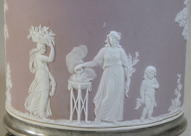 wedgwood lilac biscuit barrel lady templeton (4)