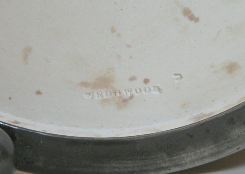 wedgwood lilac biscuit barrel lady templeton (9)