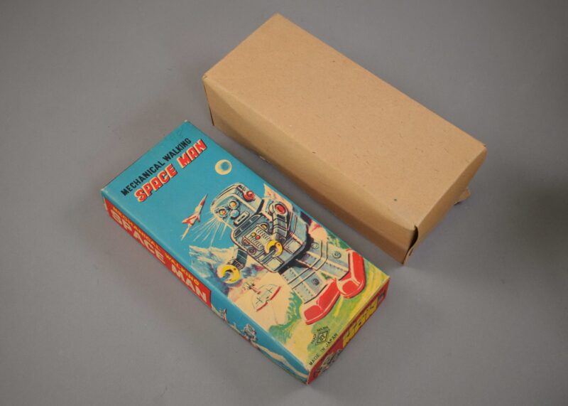 yoneya mechanical walking space man (15)