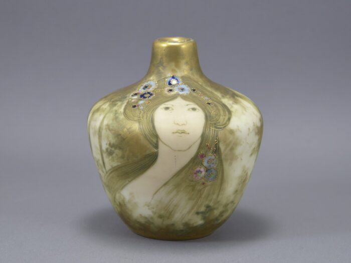 amphora kannhauser portrait vase