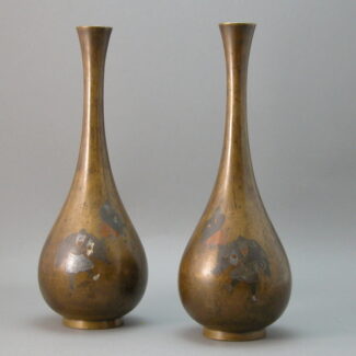 japanese theatrical meiji bronze vases (2)