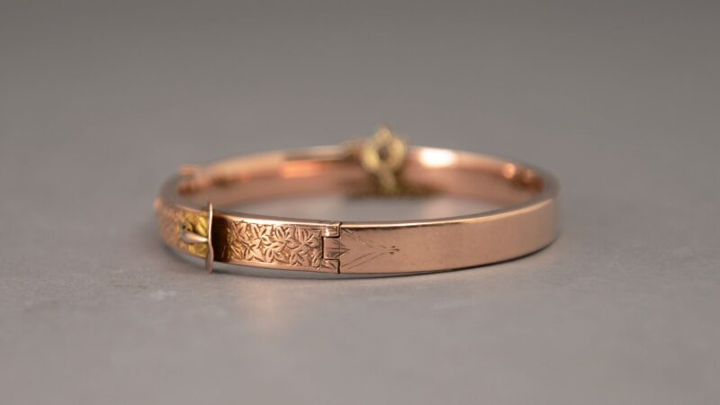 stainton brothers gold buckle bracelet (3) stainton brothers gold buckle bracelet (3)