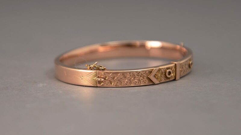 stainton brothers gold buckle bracelet (4) stainton brothers gold buckle bracelet (4)