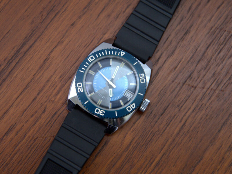 Vintage Timex Dive Style Watch 1970s 1970s watch with stainless steel case, blue dial and black band