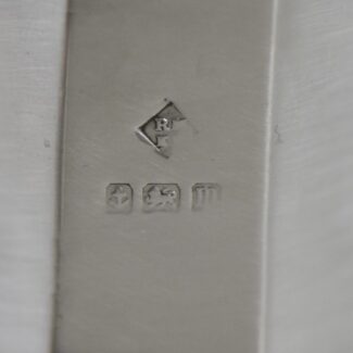 martin hall sterling silver muffineer edwardian (2)