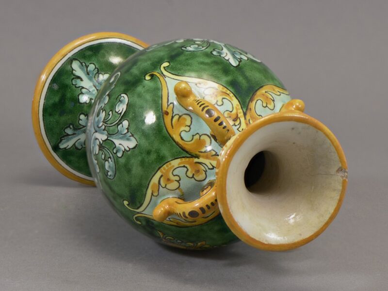 ulysse blois faience vase cygne queen claude (11)