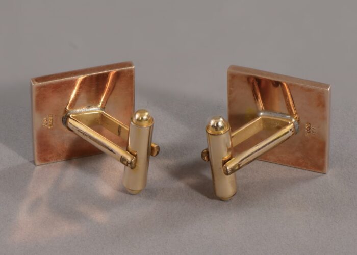 pair of 10K cufflinks with toggle switch backs
