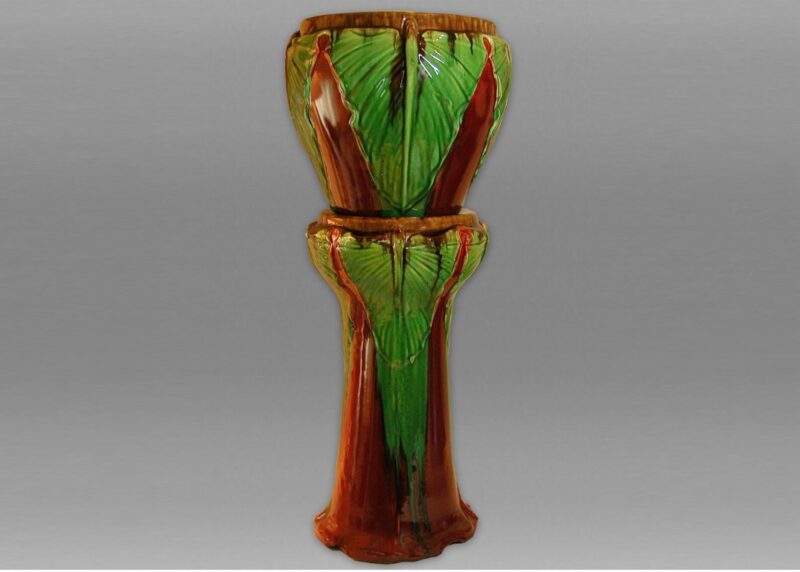 weller-hosta-jardiniere-pedestal