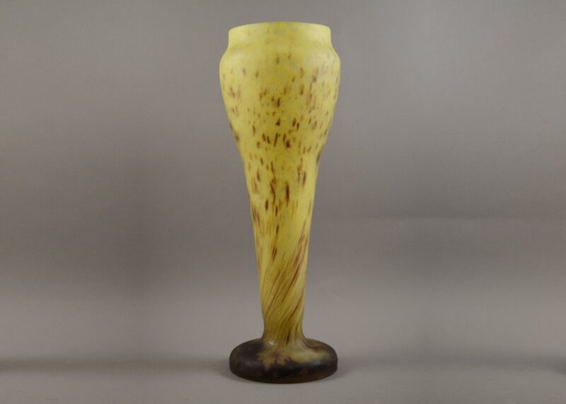 schneider jades vase 1048 9