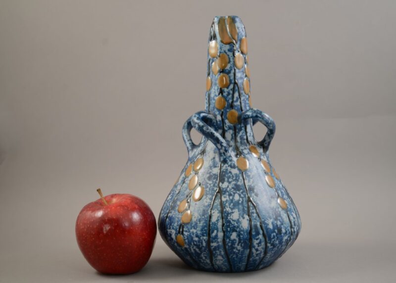 amphora chestnut vase (2)