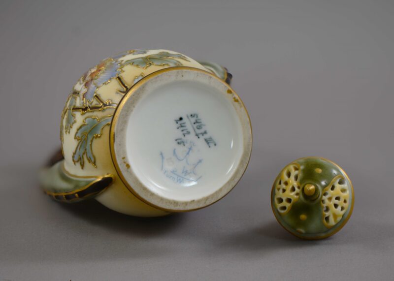 ernst wahliss iris vase (7)