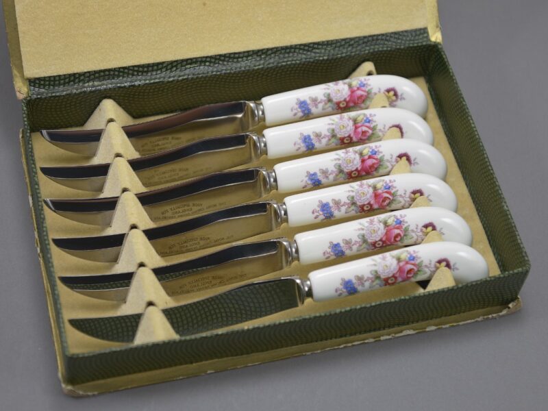 crown derby ellis spray knives