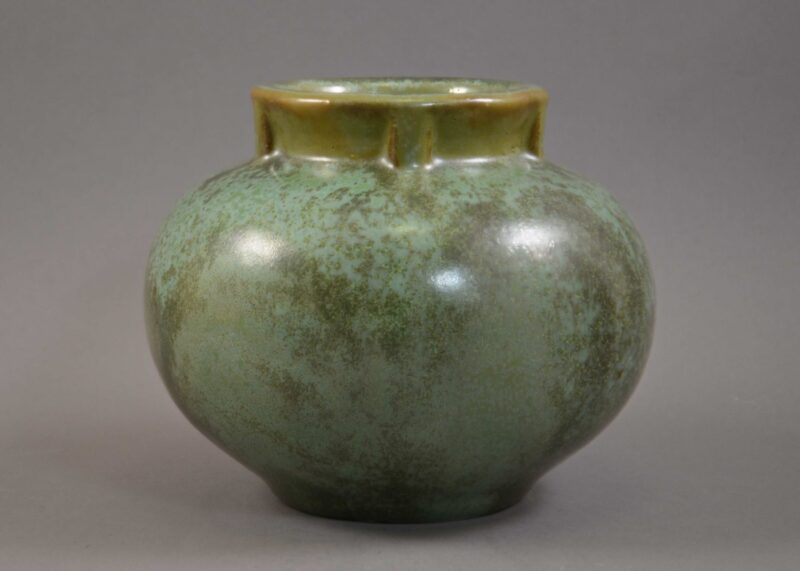 fulper pottery 531 vase green (3)