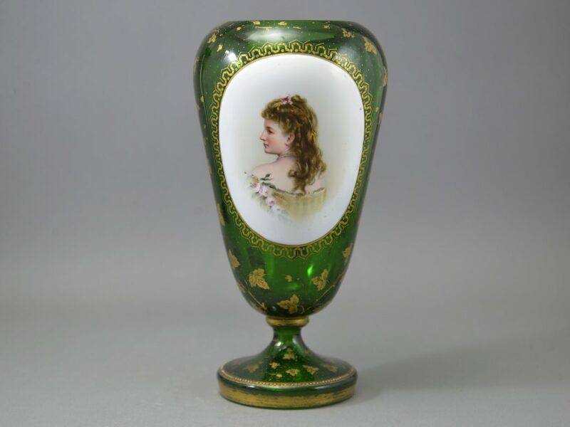 josephinenhutte portrait vase11 (Medium) (1)
