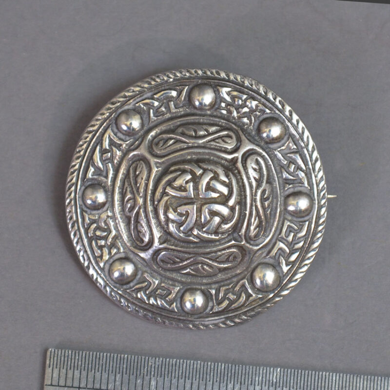 robert allison iona ritchie celtic shield brooche (2) robert allison iona ritchie celtic shield brooche (2)