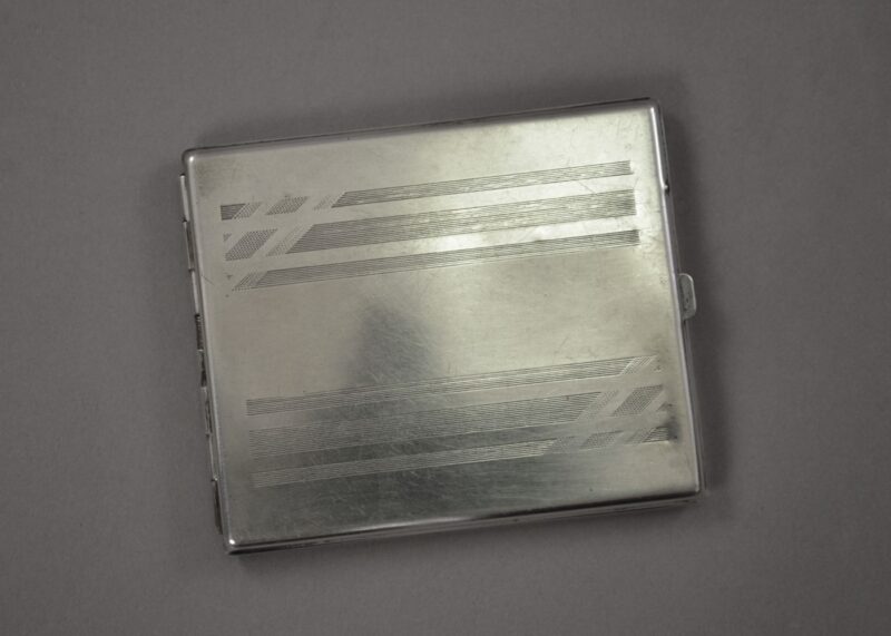 canadian sterling silver cigarette case (2)