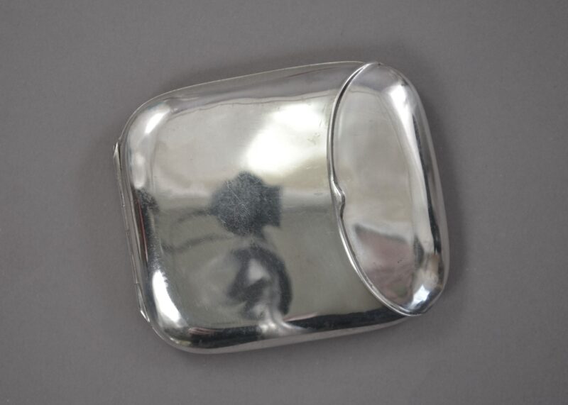 matthews sterling silver flip out flip top cigarette case (2) matthews sterling silver flip out flip top cigarette case (2)