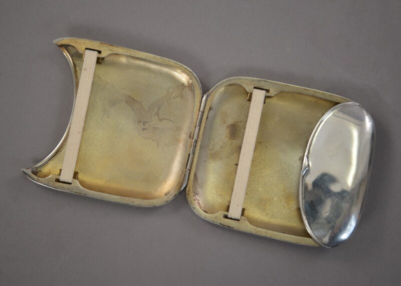 matthews sterling silver flip out flip top cigarette case (4) matthews sterling silver flip out flip top cigarette case (4)