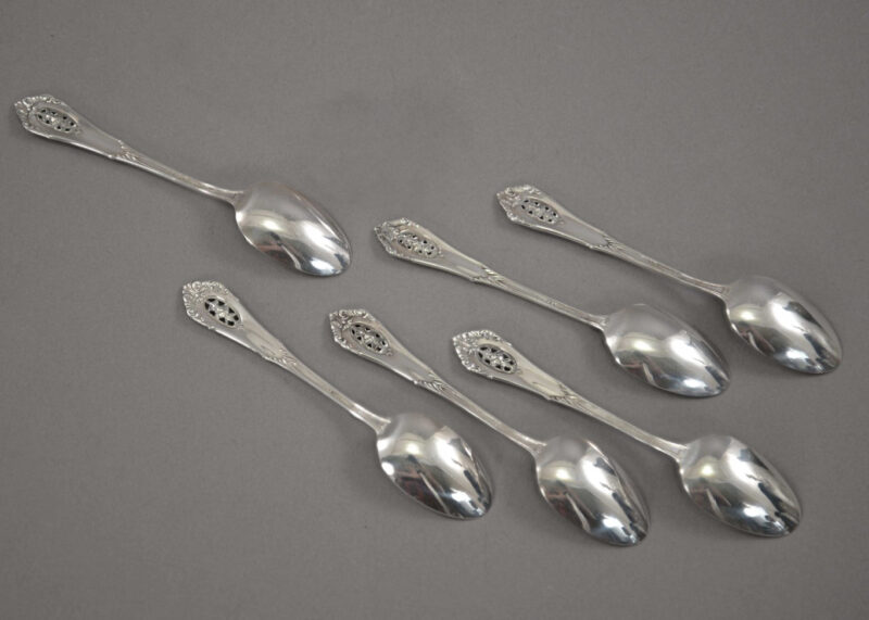 wallace demitasse spoon set rose point sterling silver (2) wallace demitasse spoon set rose point sterling silver (2)