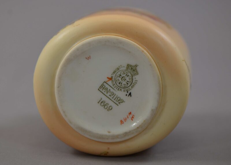 royal worcester blush ivory tea caddy (9)