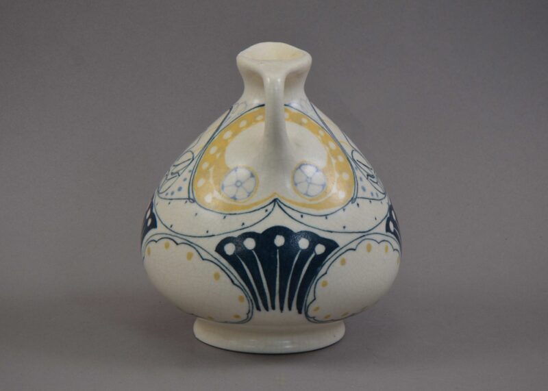 jacob vet purmerend jug dutch art nouveau (4) jacob vet purmerend jug dutch art nouveau (4)