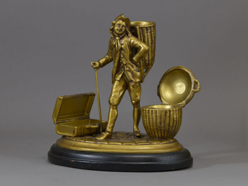 figural smokers compaion