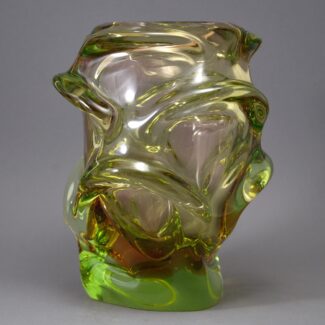 beranek uv glass propeller vase (5)