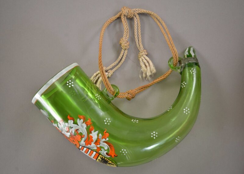 egermann lobmeyr historismus drinking horn (5) egermann lobmeyr historismus drinking horn (5)