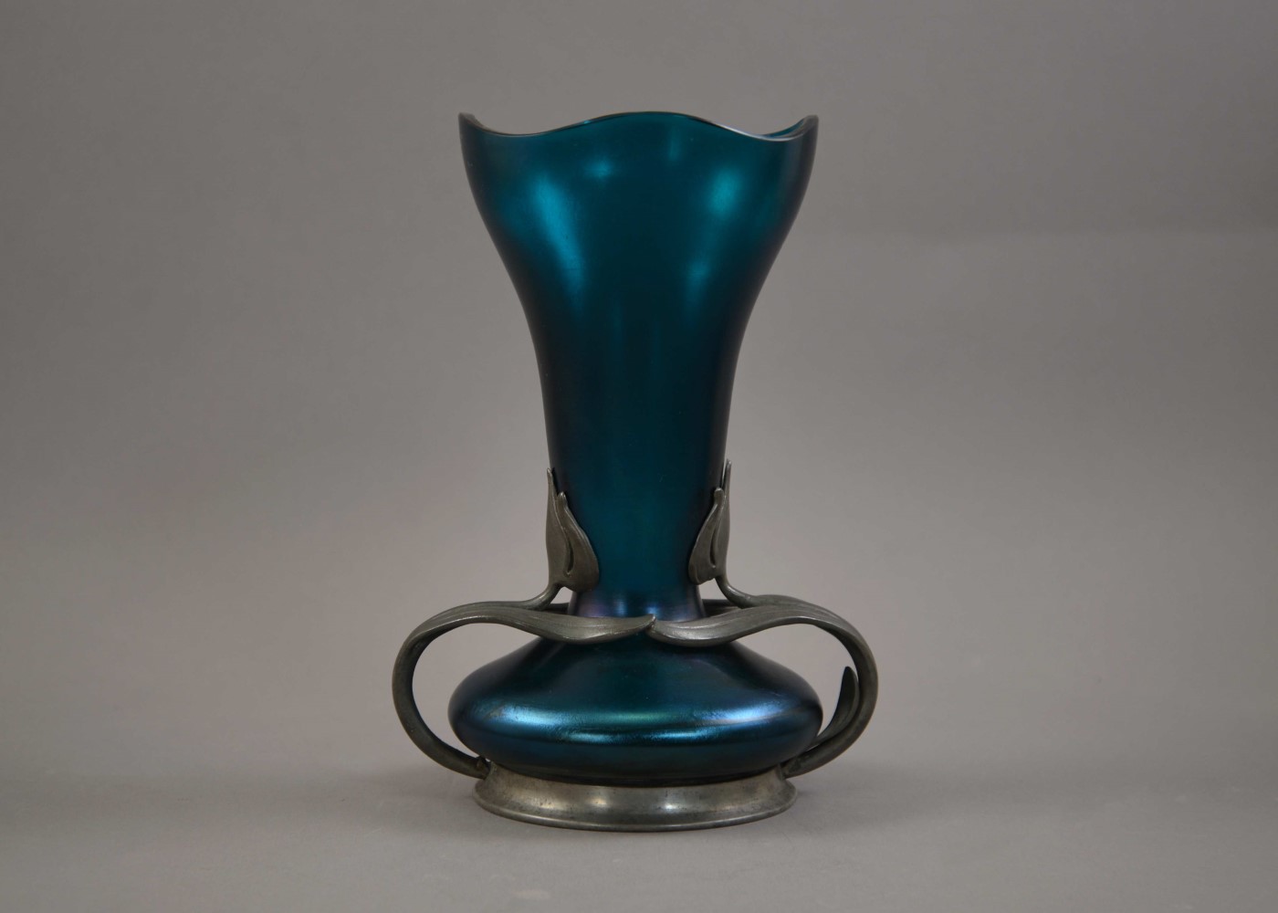 Loetz (attrib) – Vase – Blau Glass with Pewter Tulip Armture
