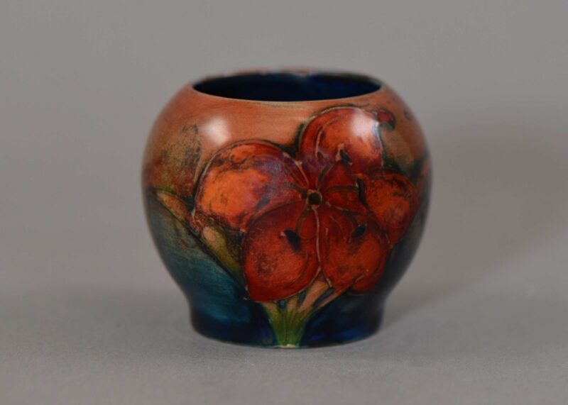 moorcroft freesia flambe vesta match holder (2) moorcroft freesia flambe vesta match holder (2)